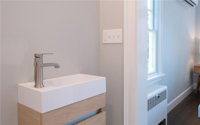 118 Ruggles Avenue 101, Newport, RI 02840
