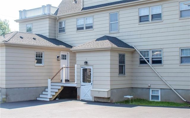 118 Ruggles Avenue 101, Newport, RI 02840