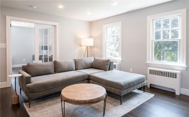 118 Ruggles Avenue 101, Newport, RI 02840