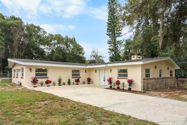 2524 BLUE LAKE COURT, Apopka, FL 32703