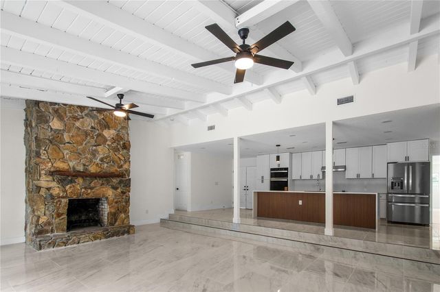 2524 BLUE LAKE COURT, Apopka, FL 32703