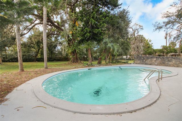 2524 BLUE LAKE COURT, Apopka, FL 32703