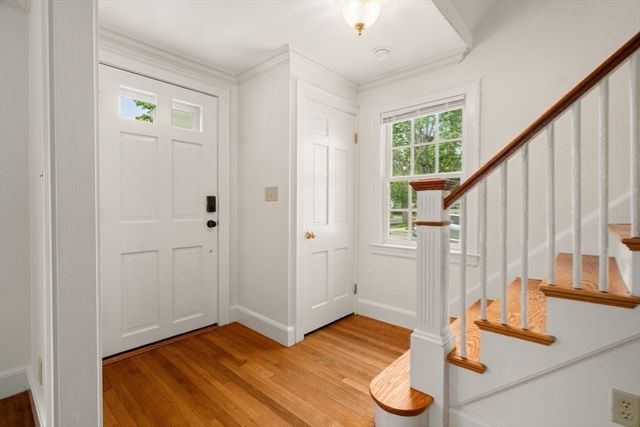 82 Allen Avenue, Newton, MA 02468