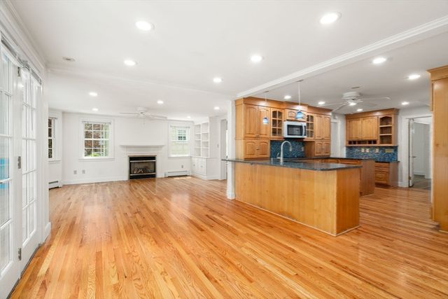 82 Allen Avenue, Newton, MA 02468