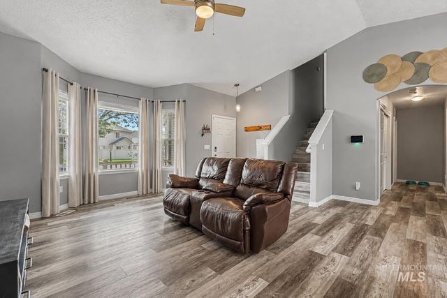 20164 Colebrook Ave, Caldwell, ID 83605