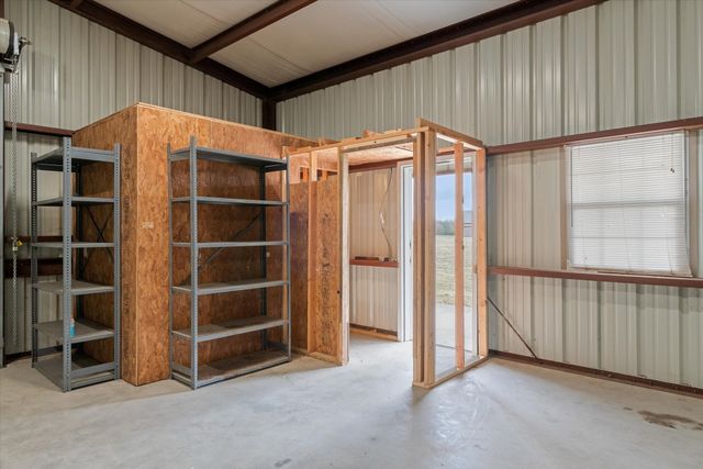 5971 Hidden Oaks Drive, Quinlan, TX 75474