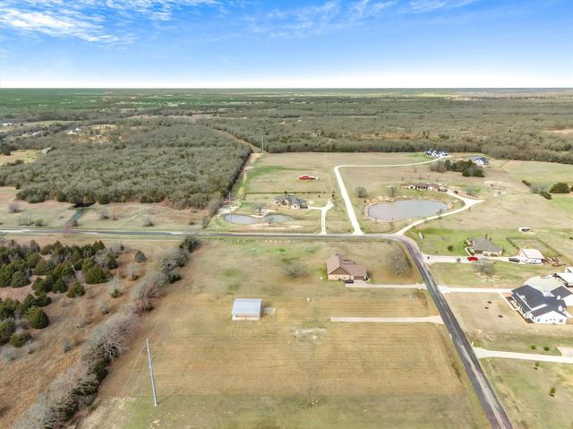 5971 Hidden Oaks Drive, Quinlan, TX 75474