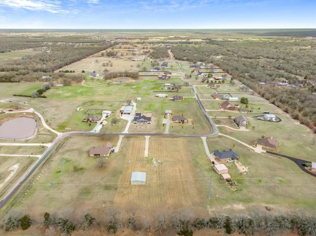 5971 Hidden Oaks Drive, Quinlan, TX 75474