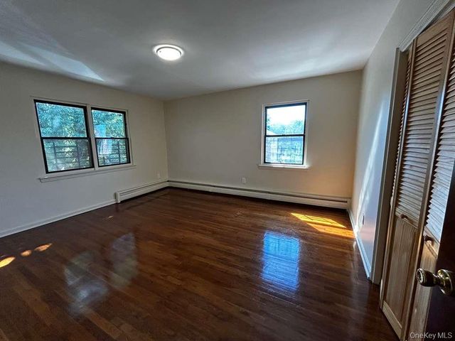 1149 East 219th Street, Bronx, NY 10469