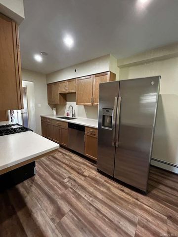 1149 East 219th Street, Bronx, NY 10469