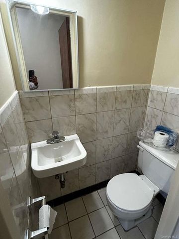 1149 East 219th Street, Bronx, NY 10469