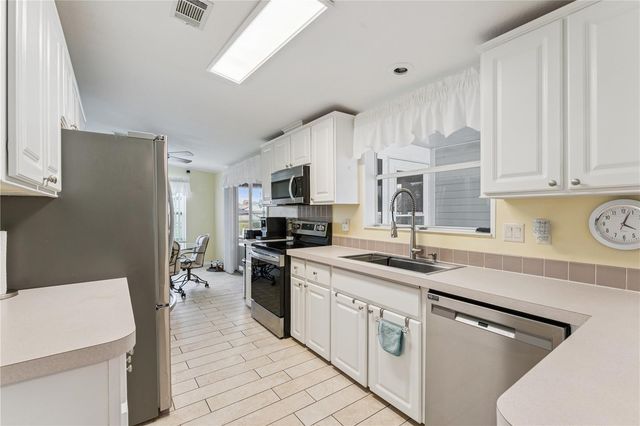 2473 INDEPENDENCE LANE, St Cloud, FL 34772