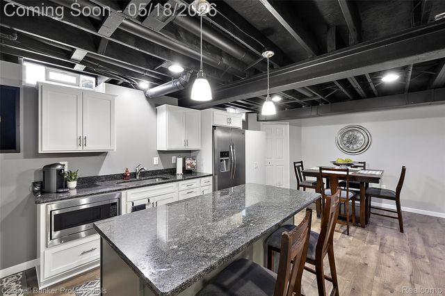 16532 Moore Park Road, Macomb Township, MI 48044