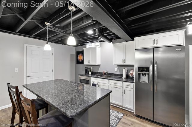 16532 Moore Park Road, Macomb Township, MI 48044