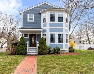 36 Monroe St, Norwood, MA 02062