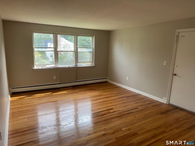 758 New Britain Avenue Apt 3, Hartford, CT 06106