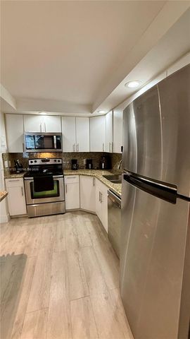 150 SE 25th Rd 10E, Miami, FL 33129