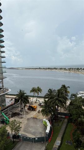 150 SE 25th Rd 10E, Miami, FL 33129