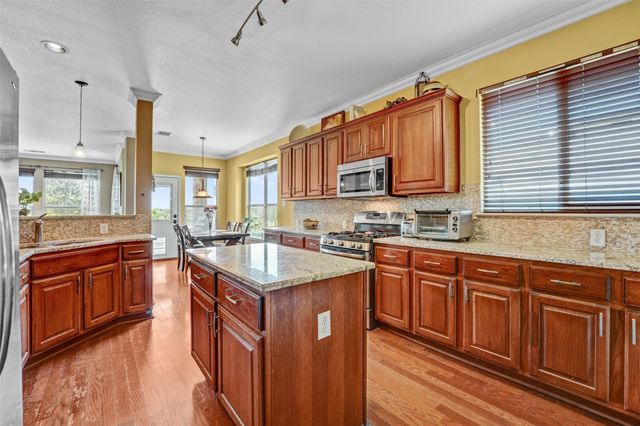2521 AMEN CORNER RD, Pflugerville, TX 78660