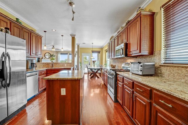 2521 AMEN CORNER RD, Pflugerville, TX 78660