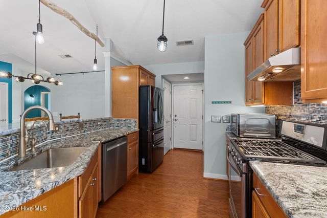 7620 Champlain Drive, Wilmington, NC 28412