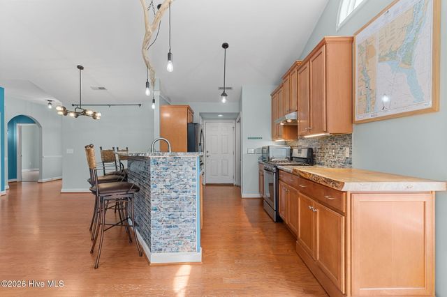 7620 Champlain Drive, Wilmington, NC 28412