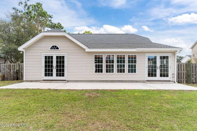 7620 Champlain Drive, Wilmington, NC 28412