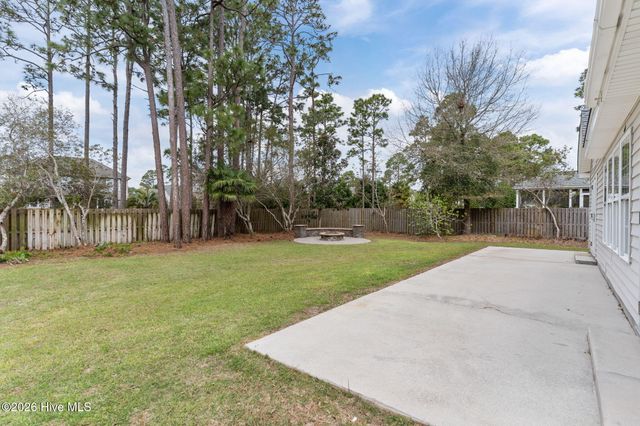 7620 Champlain Drive, Wilmington, NC 28412