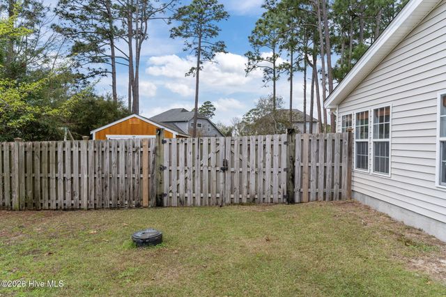 7620 Champlain Drive, Wilmington, NC 28412