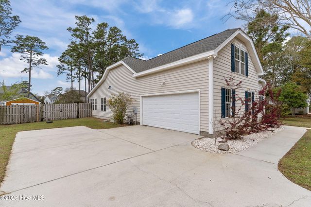 7620 Champlain Drive, Wilmington, NC 28412