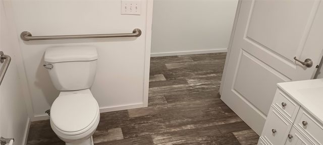 6102 S Lakeside Hills Court, Granbury, TX 76048