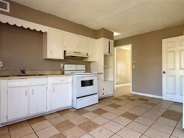 329 NW 84th Street, Oklahoma City, OK 73114