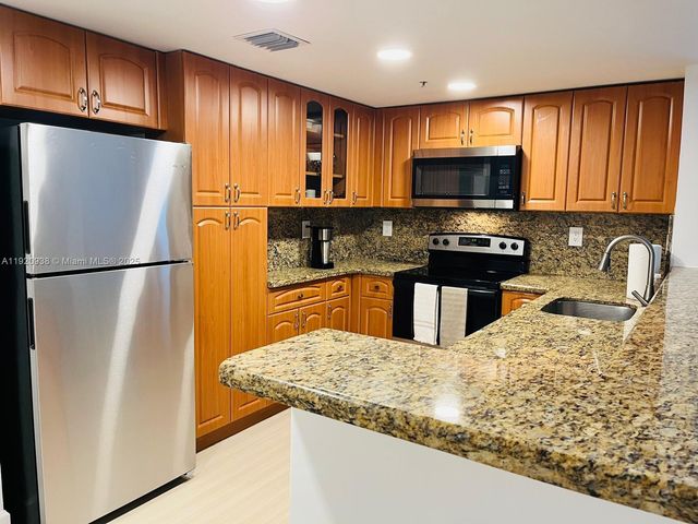 120 S Douglas Rd 302, Miami, FL 33134