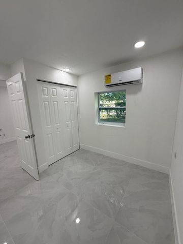 4400 SW 36th Street, West Park, FL 33023