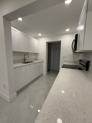 4400 SW 36th Street, West Park, FL 33023
