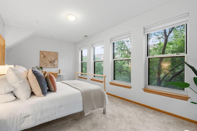 580 N 2nd Street 406, Minneapolis, MN 55401