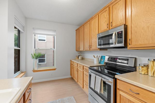 580 N 2nd Street 406, Minneapolis, MN 55401