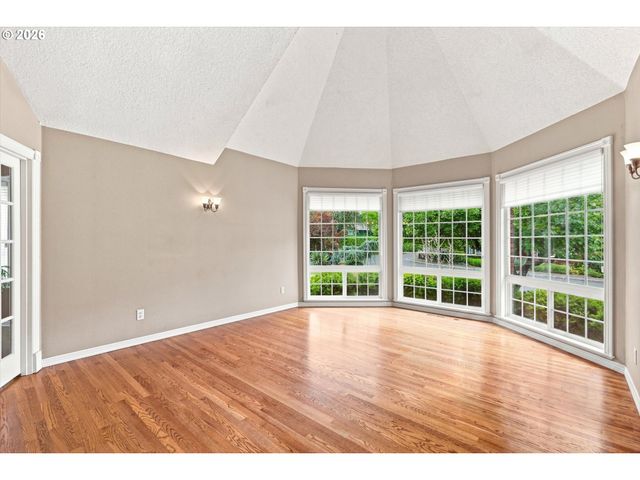 6300 Se NORMA Cir, Milwaukie, OR 97267
