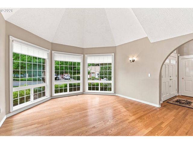 6300 Se NORMA Cir, Milwaukie, OR 97267