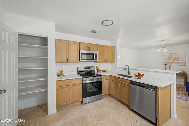 2761 W Calle Del Tigre, Tucson, AZ 85746