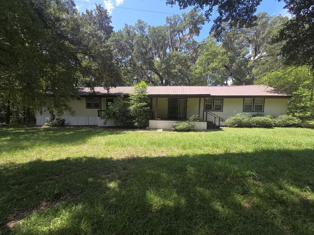 175 Magnolia Lane SE, Ludowici, GA 31316