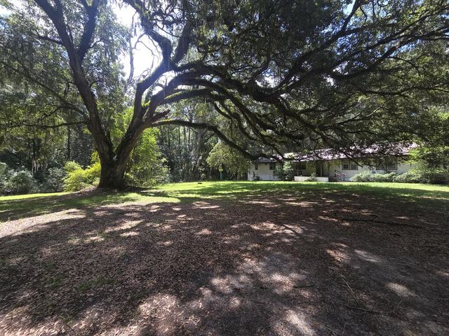 175 Magnolia Lane SE, Ludowici, GA 31316