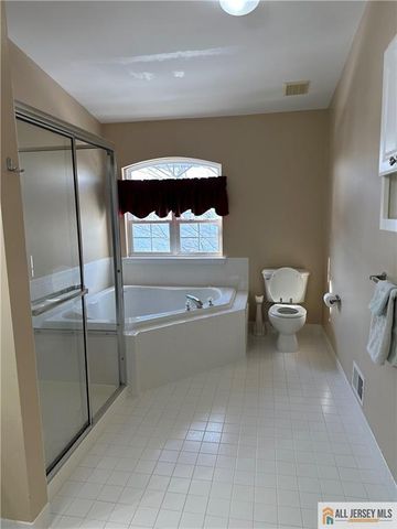 6 Rondell Lane 199, South Amboy, NJ 08879