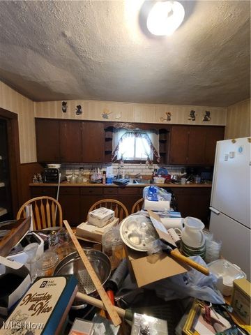 145 North Road, Niles, OH 44446