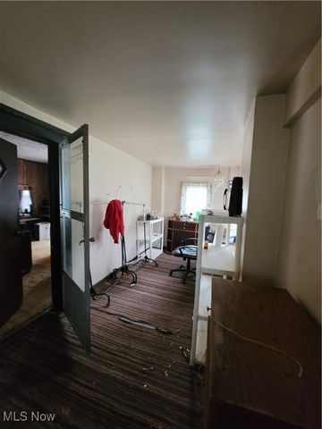 145 North Road, Niles, OH 44446