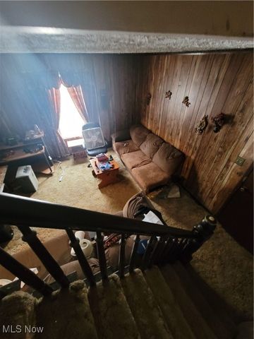 145 North Road, Niles, OH 44446