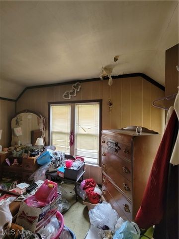 145 North Road, Niles, OH 44446