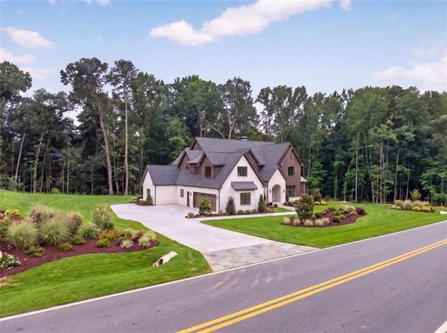 616 Hoke Okelly Mill Road, Loganville, GA 30052