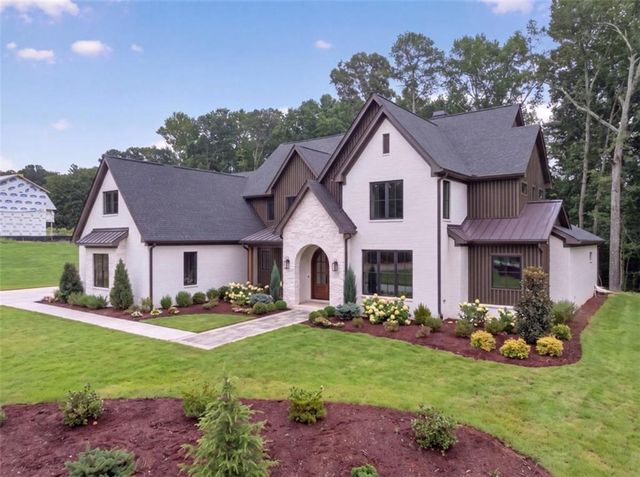 616 Hoke Okelly Mill Road, Loganville, GA 30052
