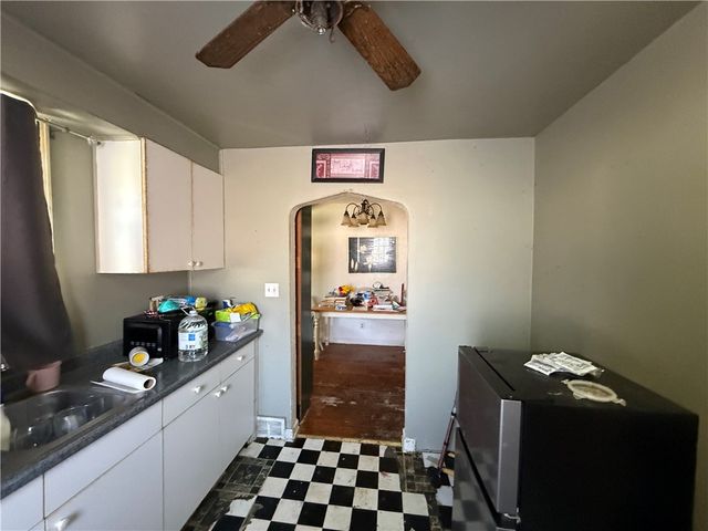 2360 Evans City Rd, Jackson Twp, PA 16063